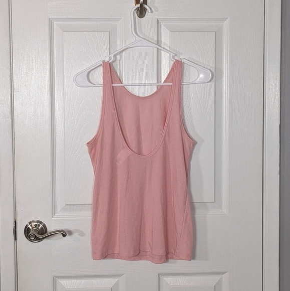 Like-New Victoria's Secret Sport Baby Pink Low Open Back Athleisure Tank XS - Picture 3 of 4